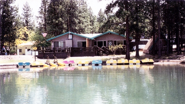 Playground at Pine Hollow Lakeside Resort